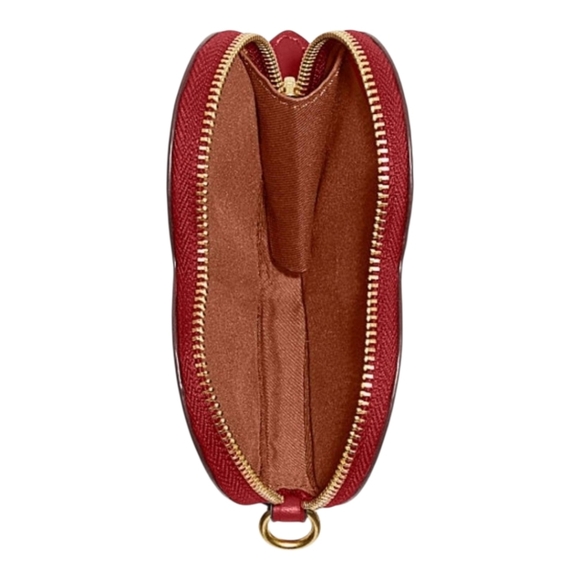 COACH HEART COIN CASE WRISTLET IN SIGNATURE CANVAS WITH HEART PRINT - Picture 2 of 4